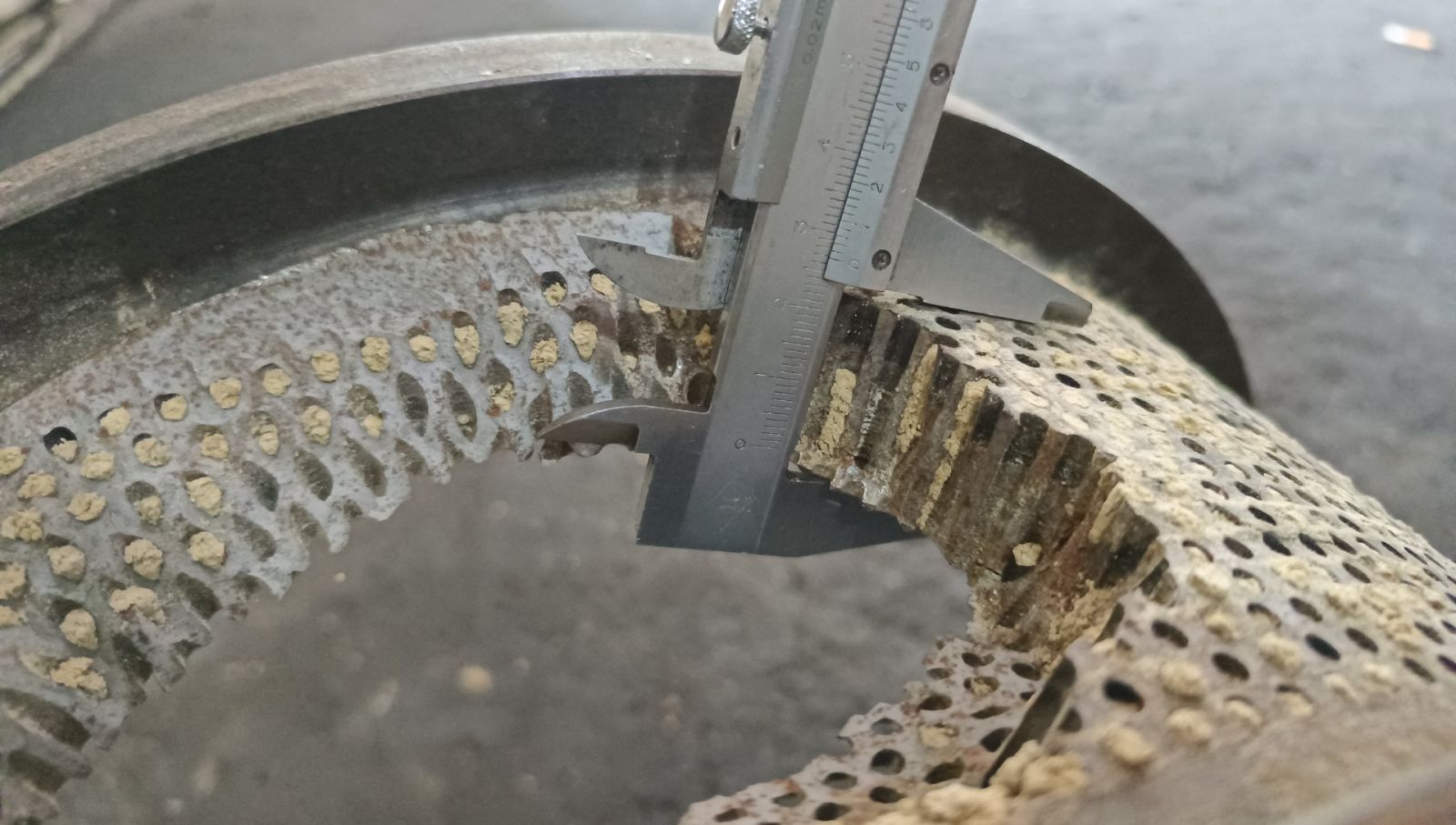 顆粒機(jī)環(huán)模開裂